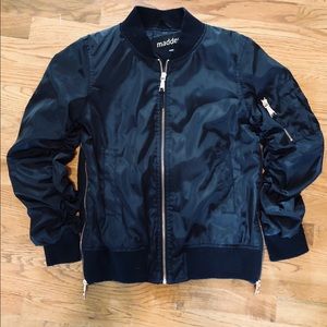 💋STEVE MADDEN BLACK SATIN BOMBER JACKET